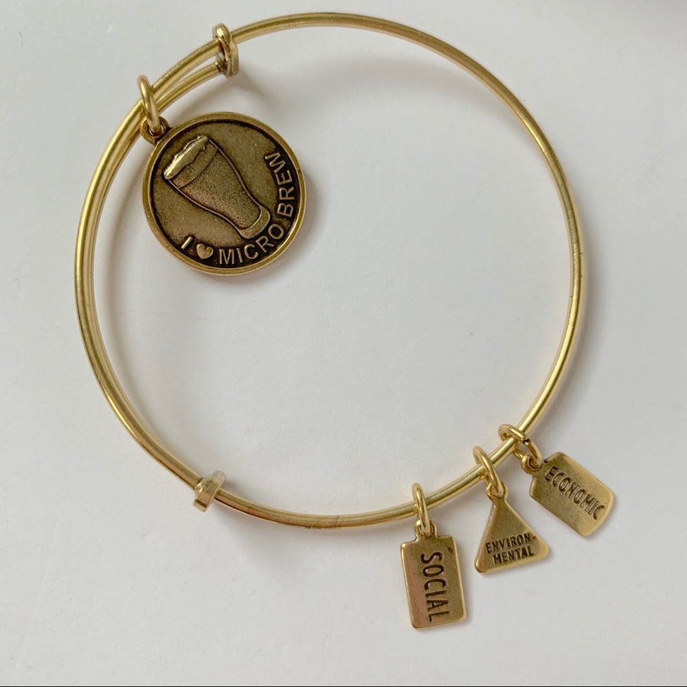 NIB Wild & Fire I Love Microbrew Gold Bracelet